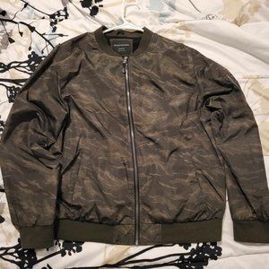 No Boundaries Men's and Big Men's Camo Bomber Jacket